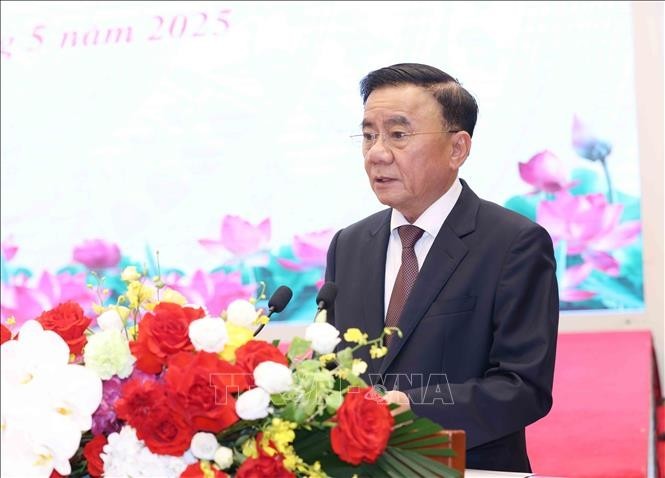 dong-chi-tran-cam-tu-uy-vien-bo-chinh-tri-thuong-truc-ban-bi-thu-1748923254.jpg