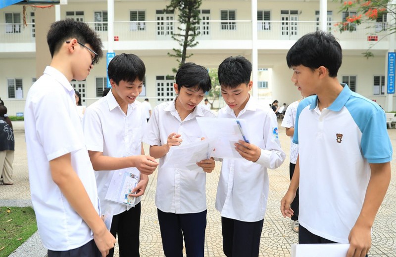 bo-gddt-yeu-cau-cac-truong-bo-xet-tuyen-khoi-c-dieu-chinh-dam-bao-quyen-loi-thi-sinh-1749338961.jpeg