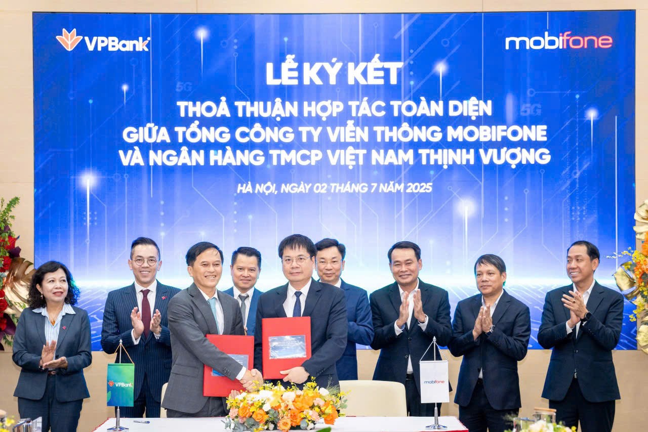 vpbank-va-mobifone-chinh-thuc-ky-ket-thoa-thuan-hop-tac-chien-luoc-toan-dien-1751450977.jpg