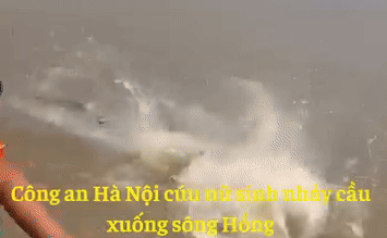 cong-an-tp-ha-noi-cuu-nu-sinh-nhay-cau-xuong-song-hong-1752052872.gif