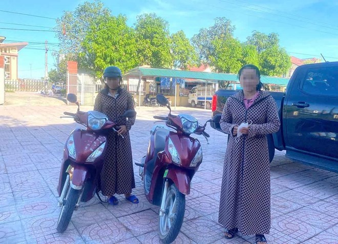 lay-nham-xe-may-cua-nhau-vi-giong-het-1757290847.jpg