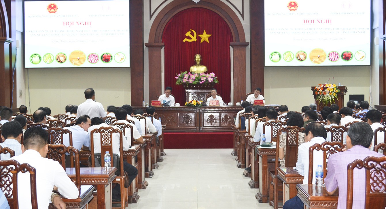 hoi-nghi-ban-ve-san-xuat-lua-gao-nam-2025-1757556745.JPG