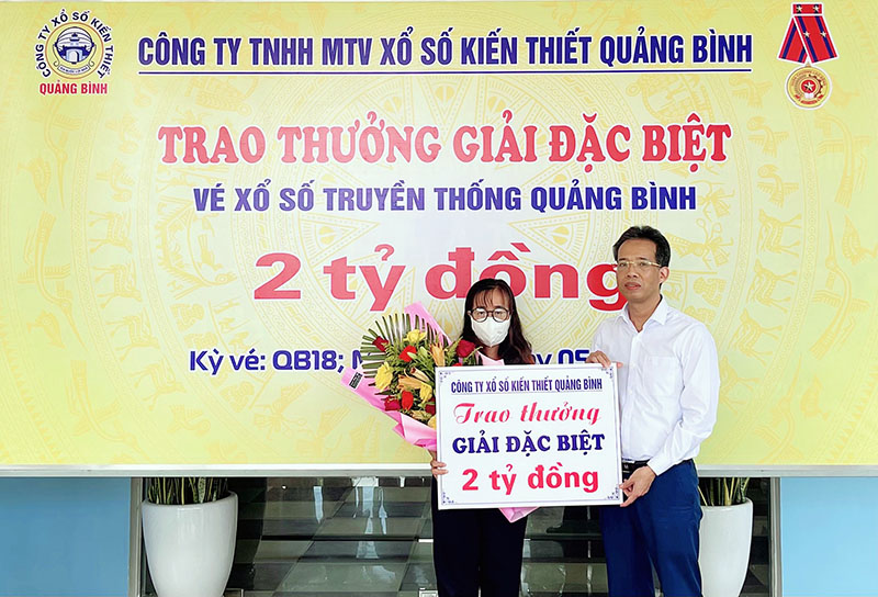 nguoi-trung-xo-so-giai-thuong-dac-biet-1759388213.png