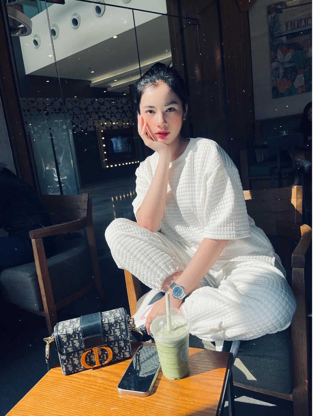 3-tinh-tre-cua-chong-cu-le-quyen-lo-tin-nhan-bi-ga-gam-di-khach-1617528066.jpg