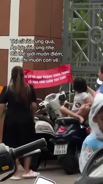 clip-me-mang-hoa-di-co-vu-con-1752143009.mp4