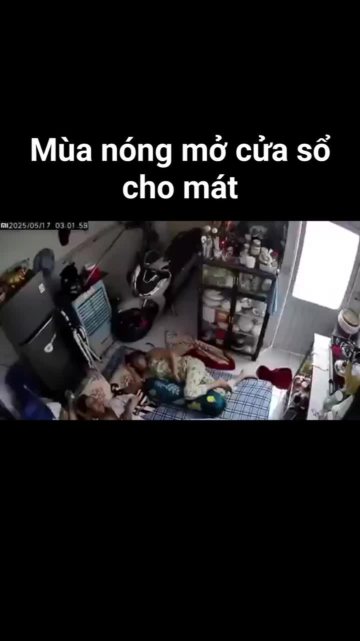 video-ghi-lai-khoanh-khac-trom-cau-dien-thoai-khi-doi-vo-chong-dang-ngu-trua-1751560133.mp4