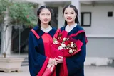 Cặp chị em song sinh cùng đạt 30/30 điểm, cùng bước chân vào Học viện Quân y