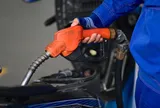 Giá xăng dầu hôm nay 6/12: Tiếp tục tăng mạnh