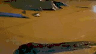 Clip: Mái nhà trôi trong 'biển nước' ở Nghệ An khiến người dân chỉ biết thốt lên 'trời ơi'