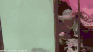 Clip: Gã đàn ông đột nhập nhà dân, lấy quần áo của chủ nhà mặc rồi ngủ quên trên giường