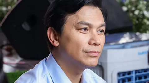 Hơn một năm Phi Nhung qua đời, ca sĩ Mạnh Quỳnh hiếm hoi 'phá lệ' làm điều đặc biệt cho học trò