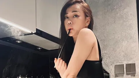Phương Oanh phản ứng cực gắt bị nói 'tiểu tam trơ trẽn', tiết lộ thời gian trở lại đường đua nghệ thuật