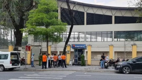 Cây ATM ở Đà Nẵng bị đập phá, trộm két sắt đựng tiền