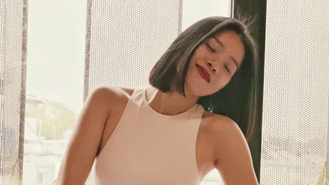 Hết gọi khán giả là 'bại não, của nợ', Lệ Quyên giờ lại đòi 'khoá mõm chim lợn, ruồi nhặng'