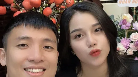 Động thái khó hiểu của phía Bùi Tiến Dũng sau status 'không xứng đáng làm bố' trên facebook bà xã