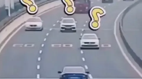 Clip: Nữ tài xế đi ngược chiều cao tốc như chỗ không người