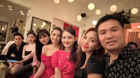 Huyền Lizzie hội ngộ cùng dàn mỹ nhân Vbiz, visual không phải dạng vừa đâu