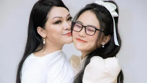 Như Quỳnh và Phương Mỹ Chi 'đụng hàng' một ca khúc, dân mạng khen ai đỉnh hơn?