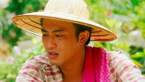 Doãn Quốc Đam chưa thoát khỏi cảnh tù tội ở Làng Trong Phố?