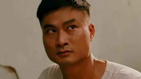 Làng Trong Phố tập 26: Hiếu làm điều đặc biệt cho Hoài, 'tiểu tam' Nhung hối lỗi