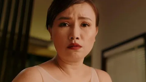 Làng Trong Phố tập 29: Bị Lệ hại, 'tiểu tam' Nhung sẽ có cái kết bi thảm?