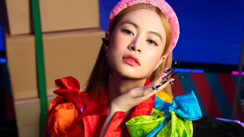 Phim nối sóng Gia Đình Mình Vui Bất Thình Lình chưa lên sóng đã bị dọa tẩy chay