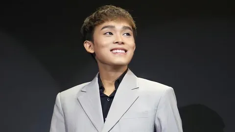 Hồ Văn Cường nhận 'tin vui' mùa Trung thu: Xứng danh ca sĩ triệu view!