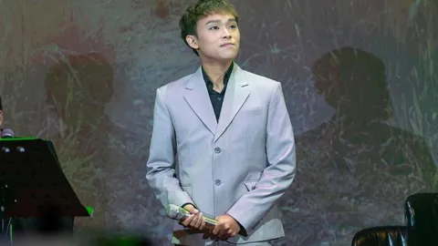 Hồ Văn Cường trở lại Hà Nội biểu diễn, có được khán giả ủng hộ sau tin đồn ế vé?