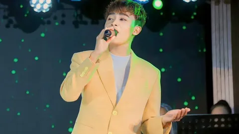 Tiếp tục hát 'Ngày mai người ta lấy chồng', lần này Hồ Văn Cường có chinh phục được khán giả?