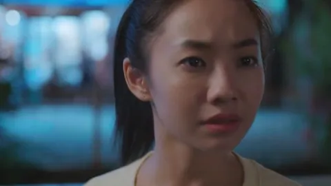 Chúng Ta Của 8 Năm Sau tập 7: Tùng (Trần Nghĩa) 'bắt cá hai tay'?