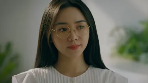 Chúng Ta Của 8 Năm Sau tập 22: Nguyệt tuyên bố 'cạch mặt' Dương, tình bạn 10 năm tan thành mây khói