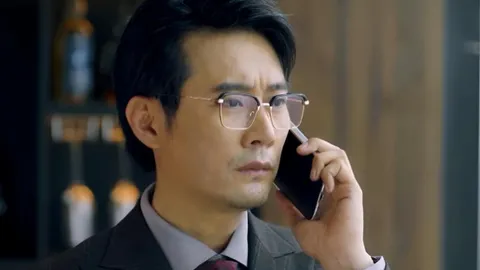 Chúng Ta Của 8 Năm Sau tập 32: Bác sĩ Tuấn 'khóa môi' Dương, Lâm sánh đôi Như Ý