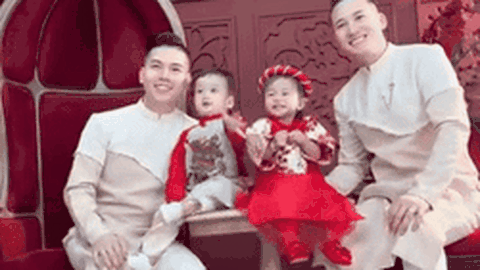 Hà Trí Quang- Thanh Đoàn đưa con đi chụp ảnh Tết, dân tình hết lời khen ngợi 2 thiên thần nhí