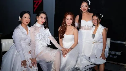 Bị khán giả phản ánh vì mặc trang phục ngắn đi biểu diễn, diva Mỹ Linh nói gì?