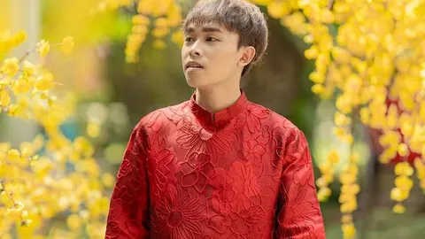 Hồ Văn Cường tặng fan 'quà đặc biệt' dịp Tết