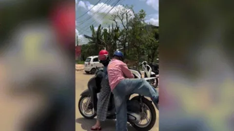 Clip: Hài hước phong cách đi SH có 1-0-2 của đôi bạn thân
