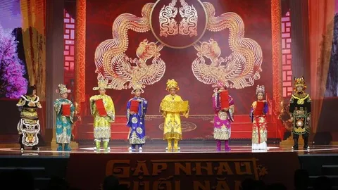 Táo Quân 2024: Quảng cáo tràn lan, 'điểm sáng' từ dàn nghệ sĩ mới nhưng vẫn thiếu... sâu cay!