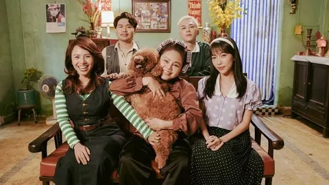 Vì sao nói Gặp Lại Chị Bầu của Anh Tú - Diệu Nhi đáng xem không kém phim Mai?
