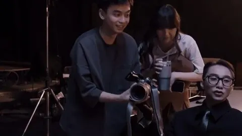 Lộ clip Sơn Tùng 'mắng' Hải Tú, cách xư hô gây chú ý