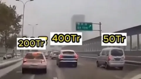 Clip: Phì cười khi xe mất phanh, và hành động "vật chất quyết định ý thức"