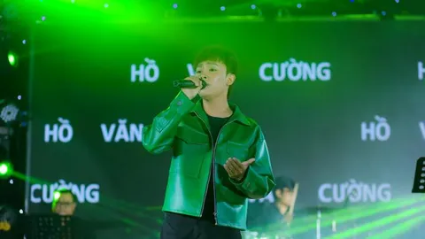 Hồ Văn Cường chạy show khi đang bệnh, người hâm mộ xót xa