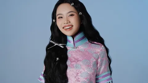 Phương Mỹ Chi 'chơi chiêu' với công ty