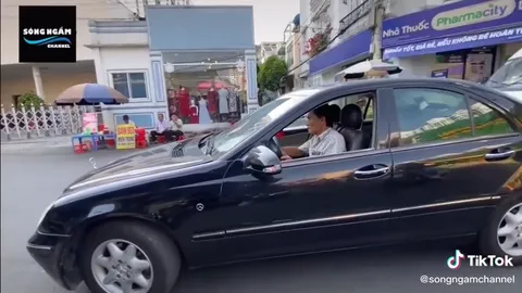 Clip: Vừa khỏe lại sau cơn đột quỵ, nghệ sĩ Thương Tín tự lái xe từ Sài Gòn về Phan Rang