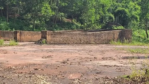 Đồng Hỷ: Đất nghĩa trang thành khu tuyển quặng - Quýt làm, cam chịu?
