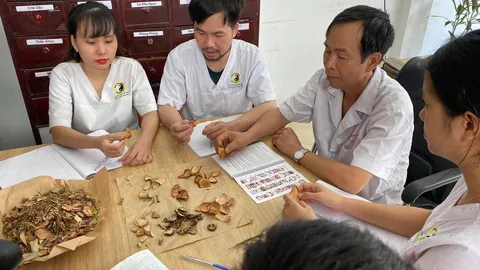 Tinh trùng vón cục cần chữa trị sớm nếu không muốn bị vô sinh