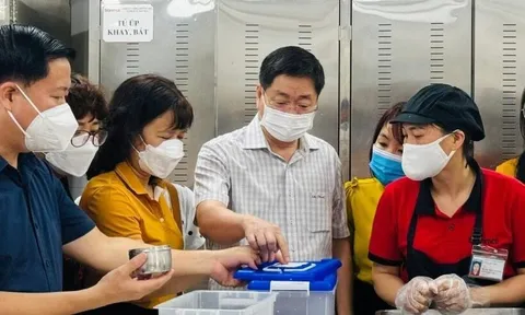 Bộ Y tế yêu cầu tăng cường kiểm tra, xử lý vi phạm an toàn thực phẩm dịp Tết