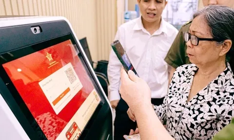 Người dân có thể nộp hồ sơ, nhận kết quả giải quyết thủ tục hành chính qua VNeID