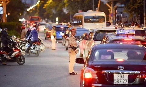 Hà Nội công bố đường dây nóng tiếp nhận thông tin hoạt động vận tải dịp Tết 2026