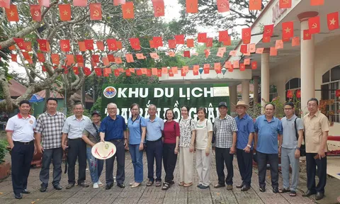 Khám phá Trại rắn Đồng Tâm