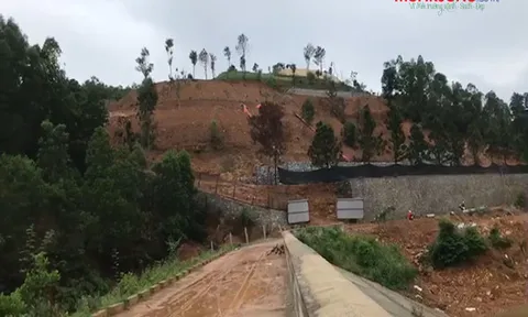 Ngọc Thanh: Bạt đồi, lấn hồ để phù phép những công trình 'khủng'